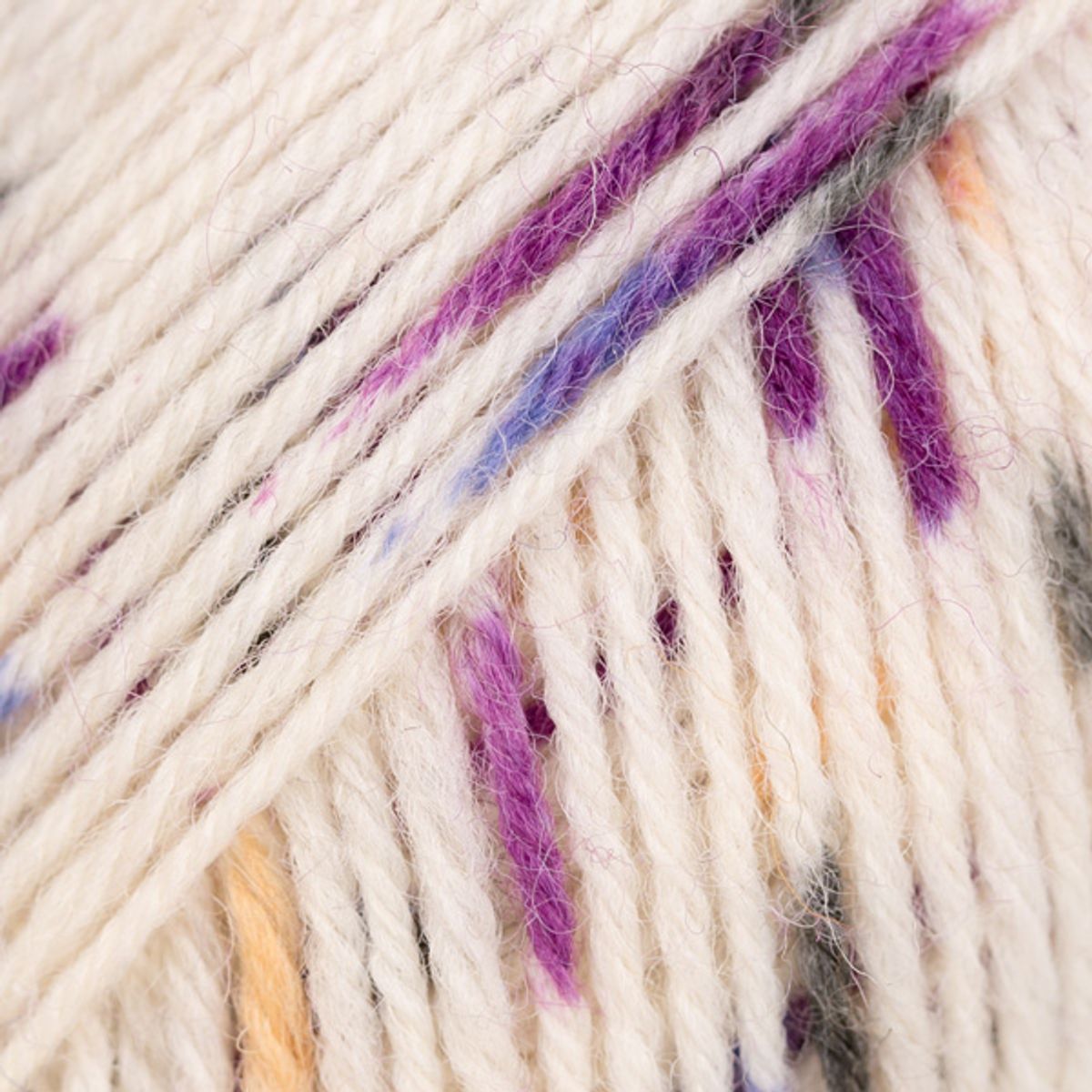 Drops Fabel Print 924 Konfettikake