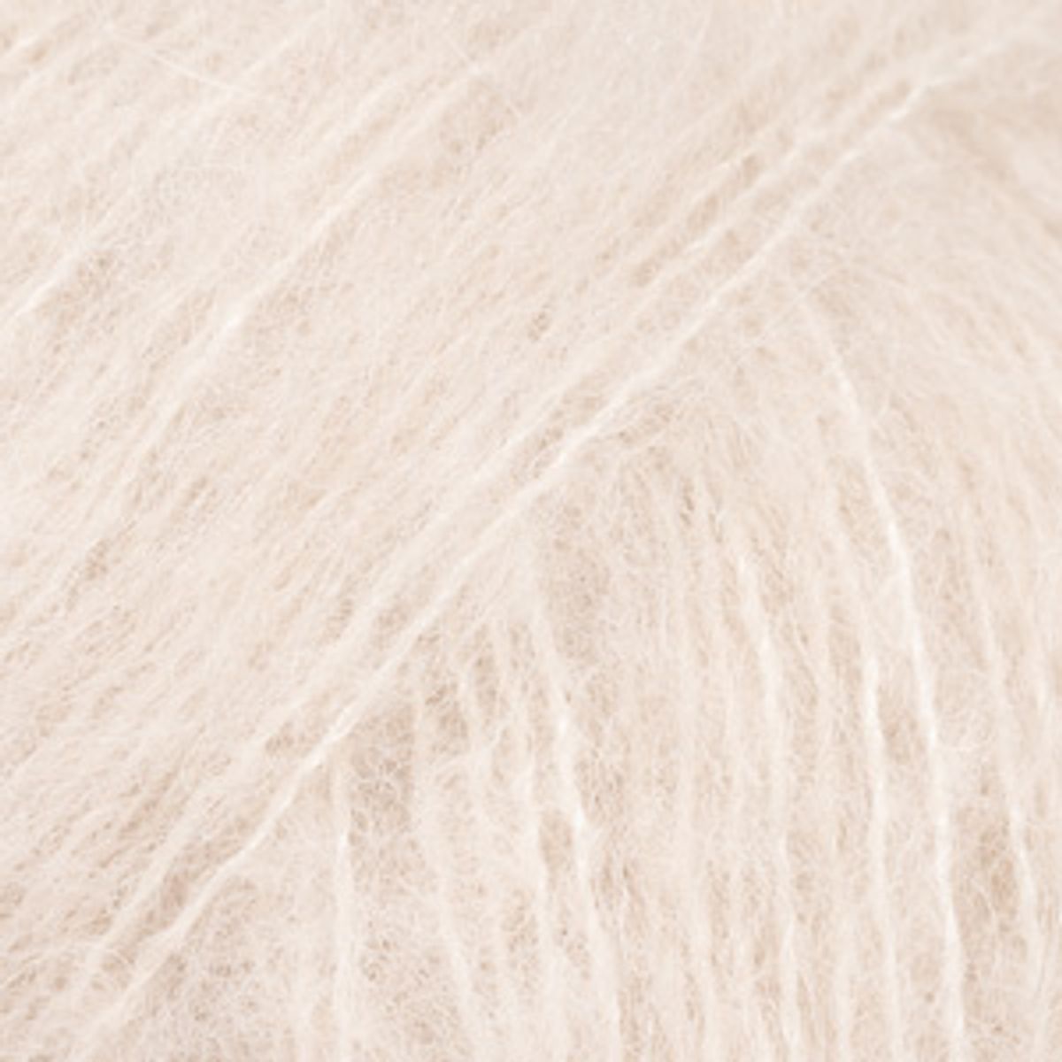 Drops Brushed alpaca silk 40 Marsipan